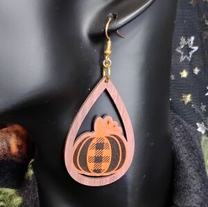 GROOVY GLAM Handmade Halloween Earrings Lazer Cutout Wood Plaid Pumpkin Autumn